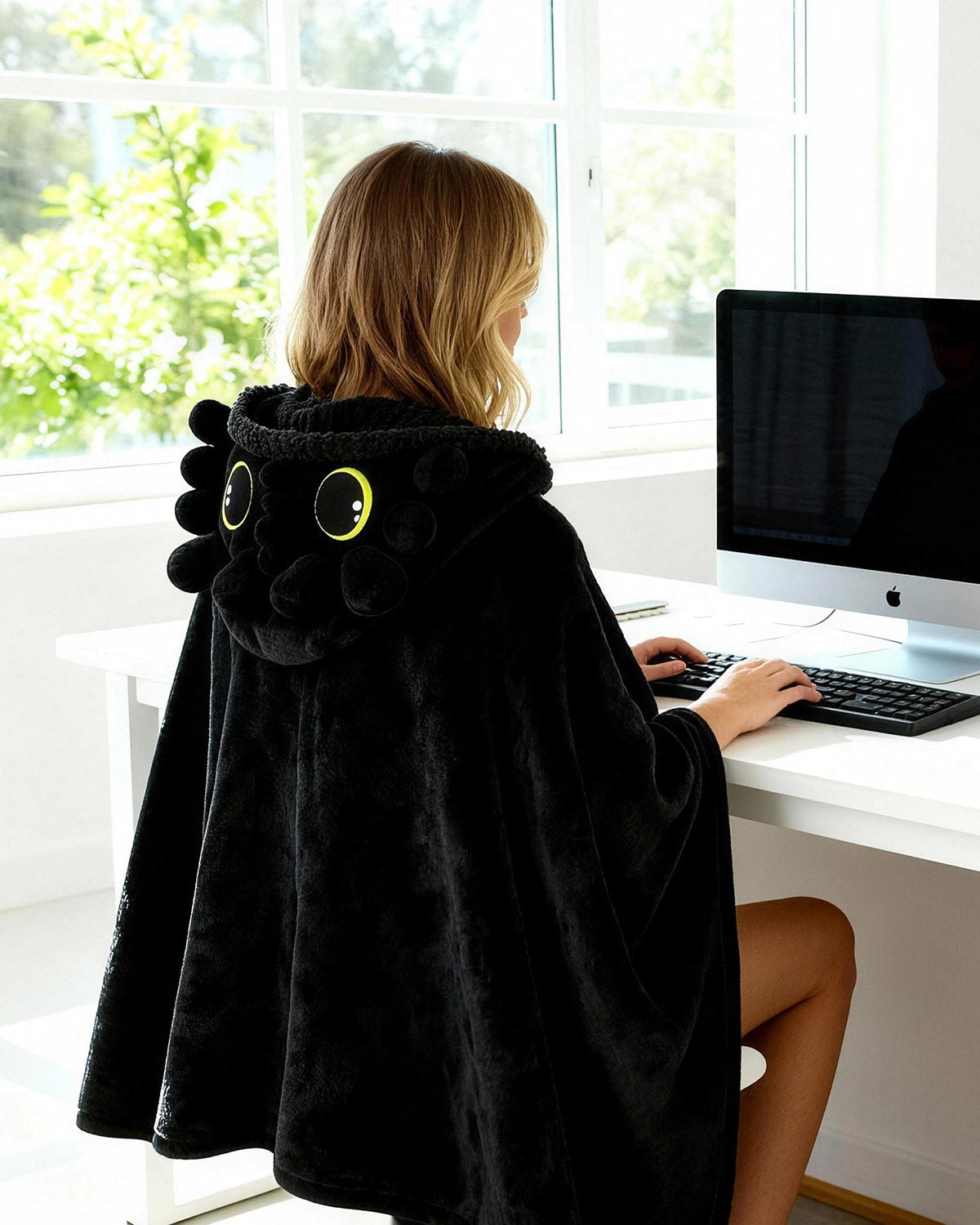 Cloak Cape Coat Hooded Black Dragon